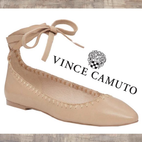 Vince Camuto Shoes - *Like New* Vince Camuto flats 8M